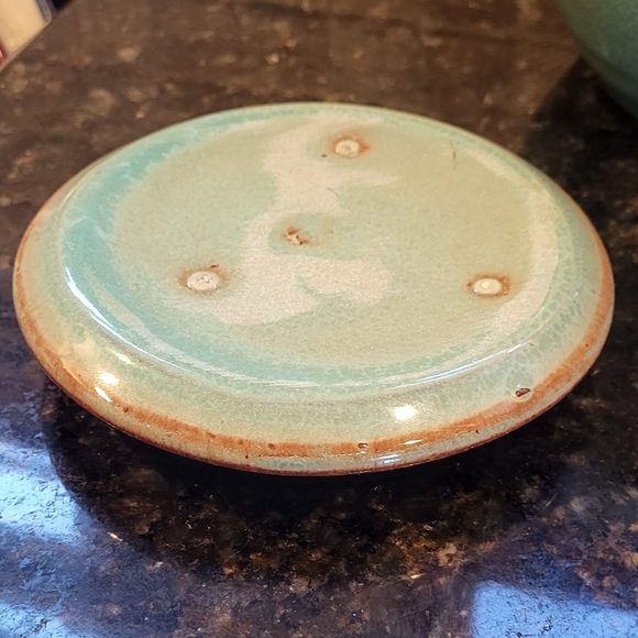 Speckled Blue Glazed North Carolina Pottery Canister Jar with Lid - Picture 10 of 12